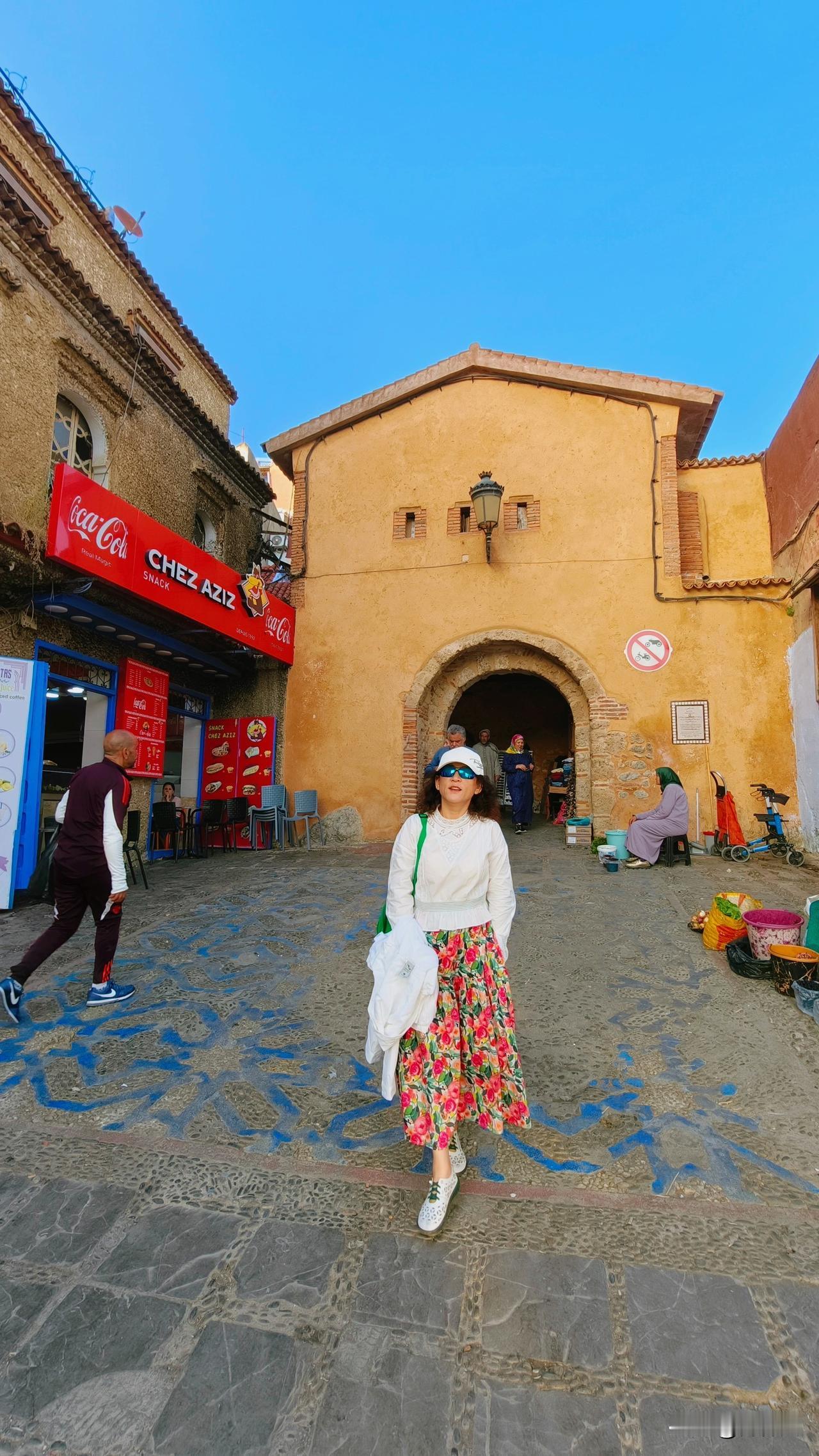 60～70岁是人生的黄金十年，我正行走在这保质期内，身体还能抗住旅途的漫长和疲惫