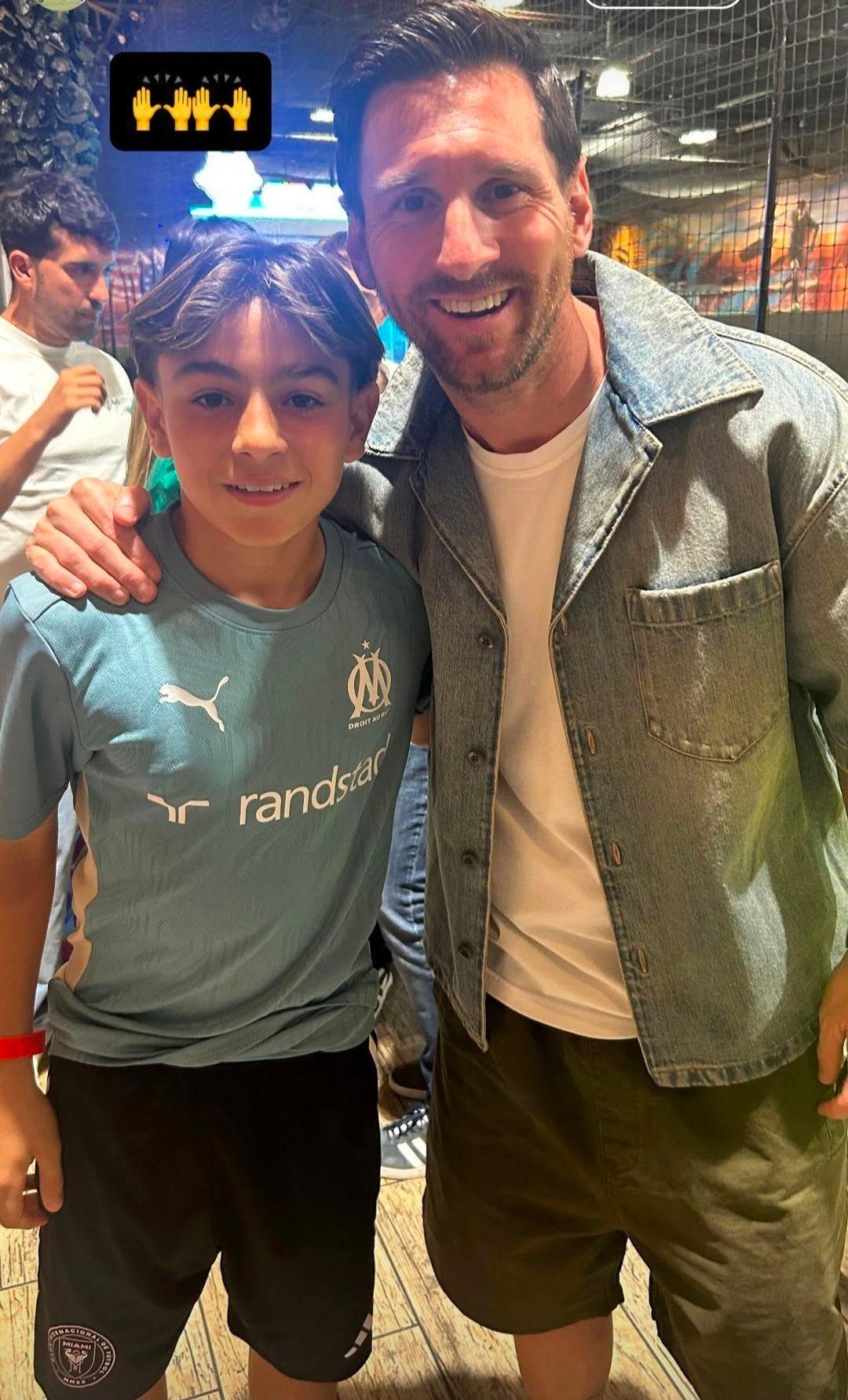 梅西在蒂亚戈的生日party上🥳🥳🥳梅西[超话] ​​​