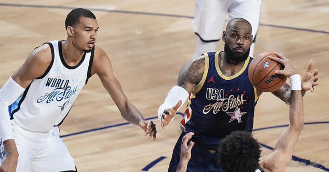 不是？这也能黑？  著名詹黑Skip：“文班拯救了全明星正赛，但勒布朗却对扣篮大