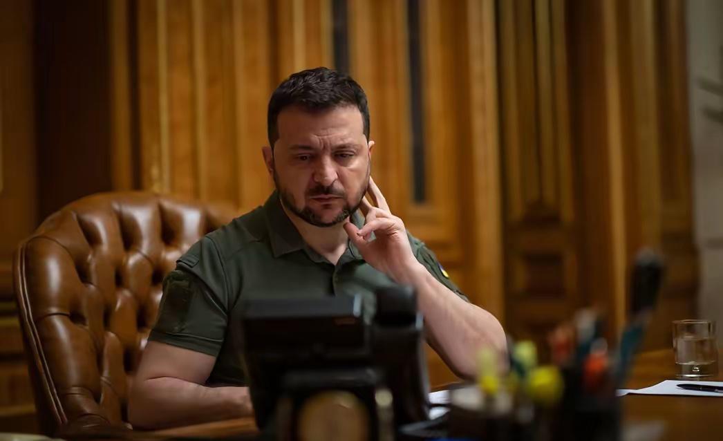 泽连斯基称特朗普无法成为乌克兰安全保障方

这事儿说出来真让人觉得爽。泽连斯基竟