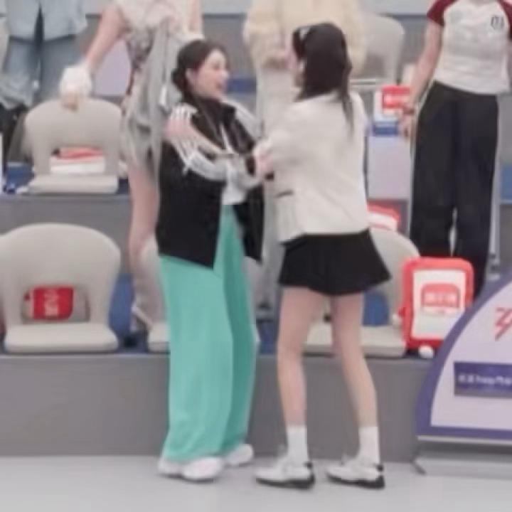 好消息‼️阚清子孙怡和好了浪姐二公直播