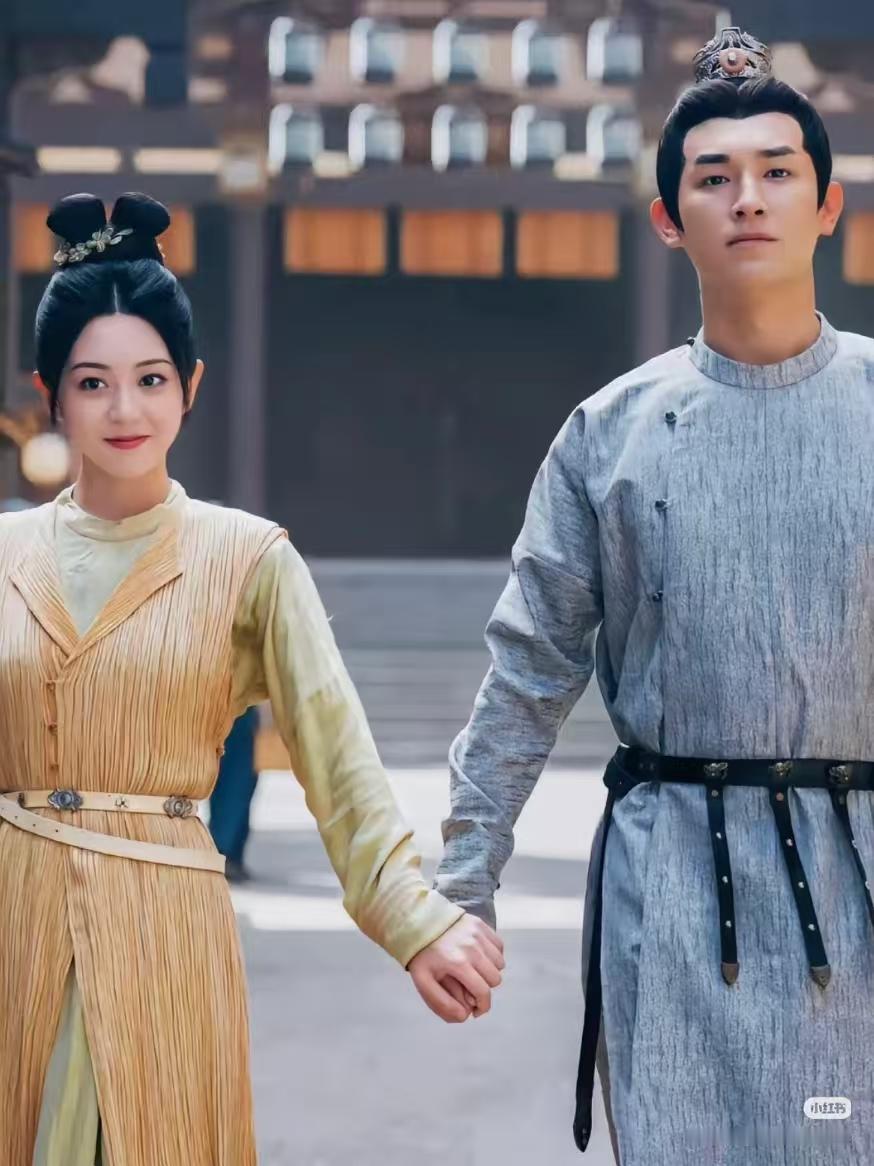 我有种强烈的预感，
以后娱乐圈要变天了，
因为郭靖宇开辟了条导演们很难闯的赛道，