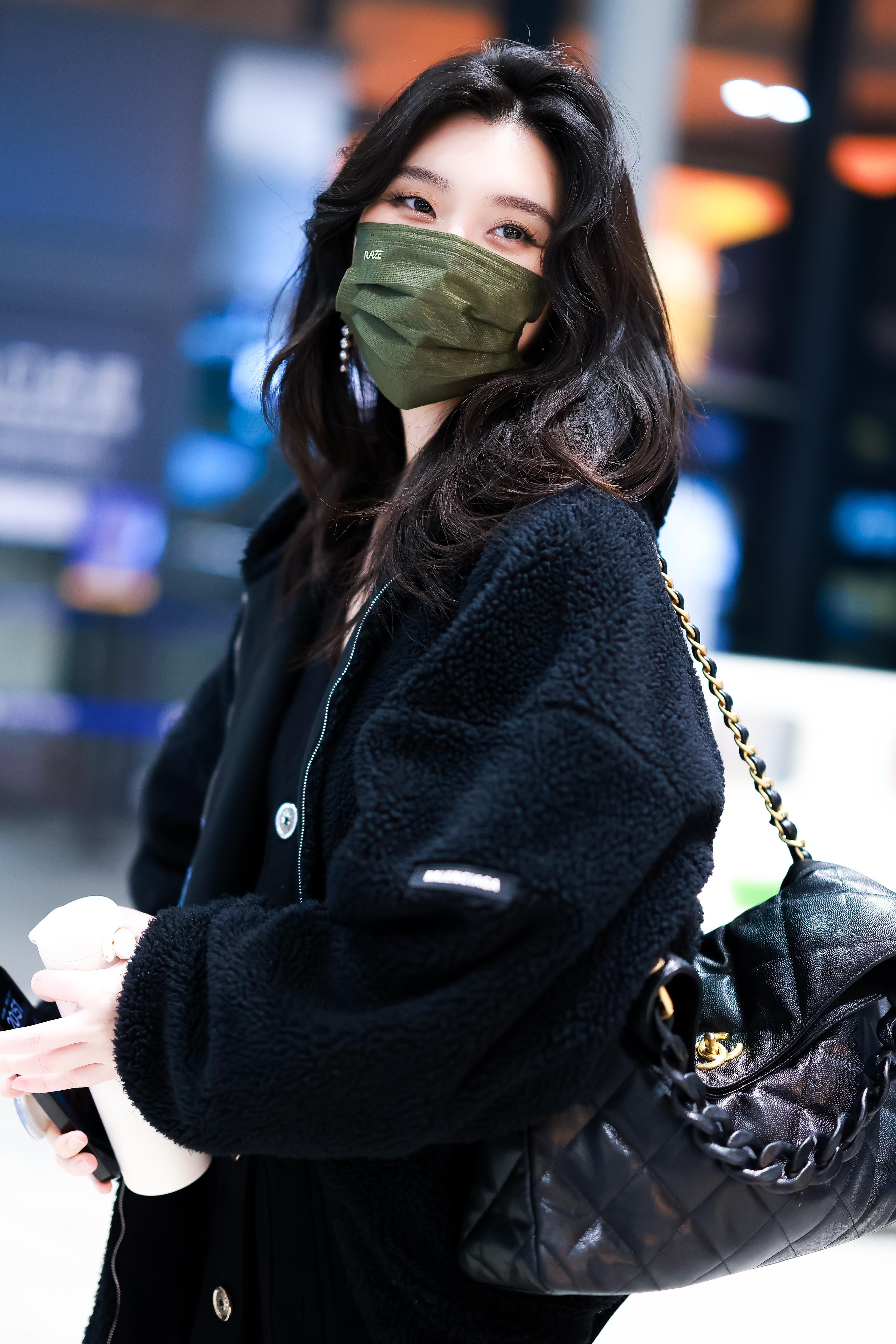 #奚梦瑶[超话]# 上海✈️北京 ​​​