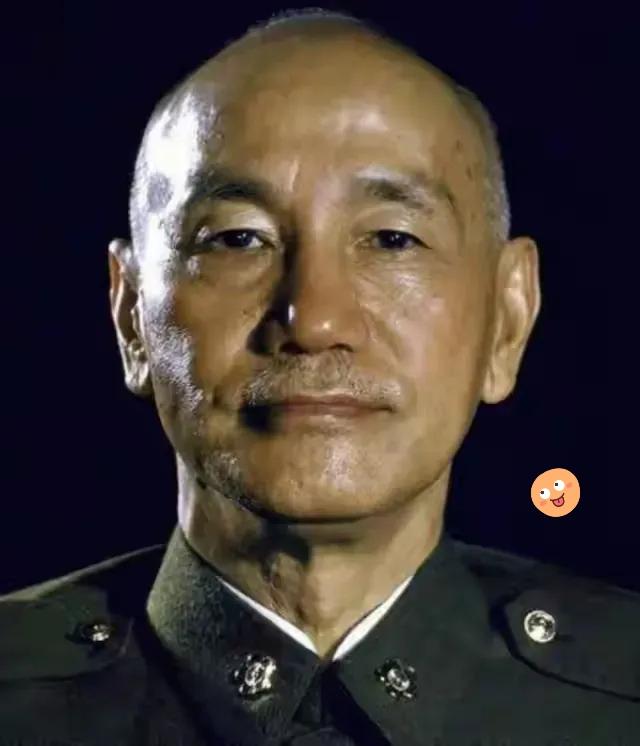 台湾有个学者叫蔡正元，说蒋介石一直想葬在南京中山陵边上，还建议大陆让一步。蒋介石