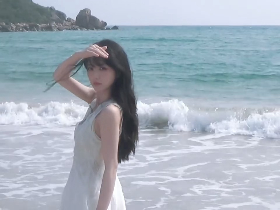 “带我走 到遥远的以后～”曦薇海边女友散步视角好好代🥺田曦薇海边女友视角