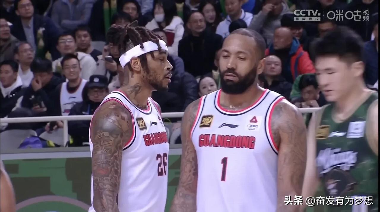 广东队续约吉伦沃特，理由无非三点:

1.薪资不高，性价比极高，年薪不足百万，可