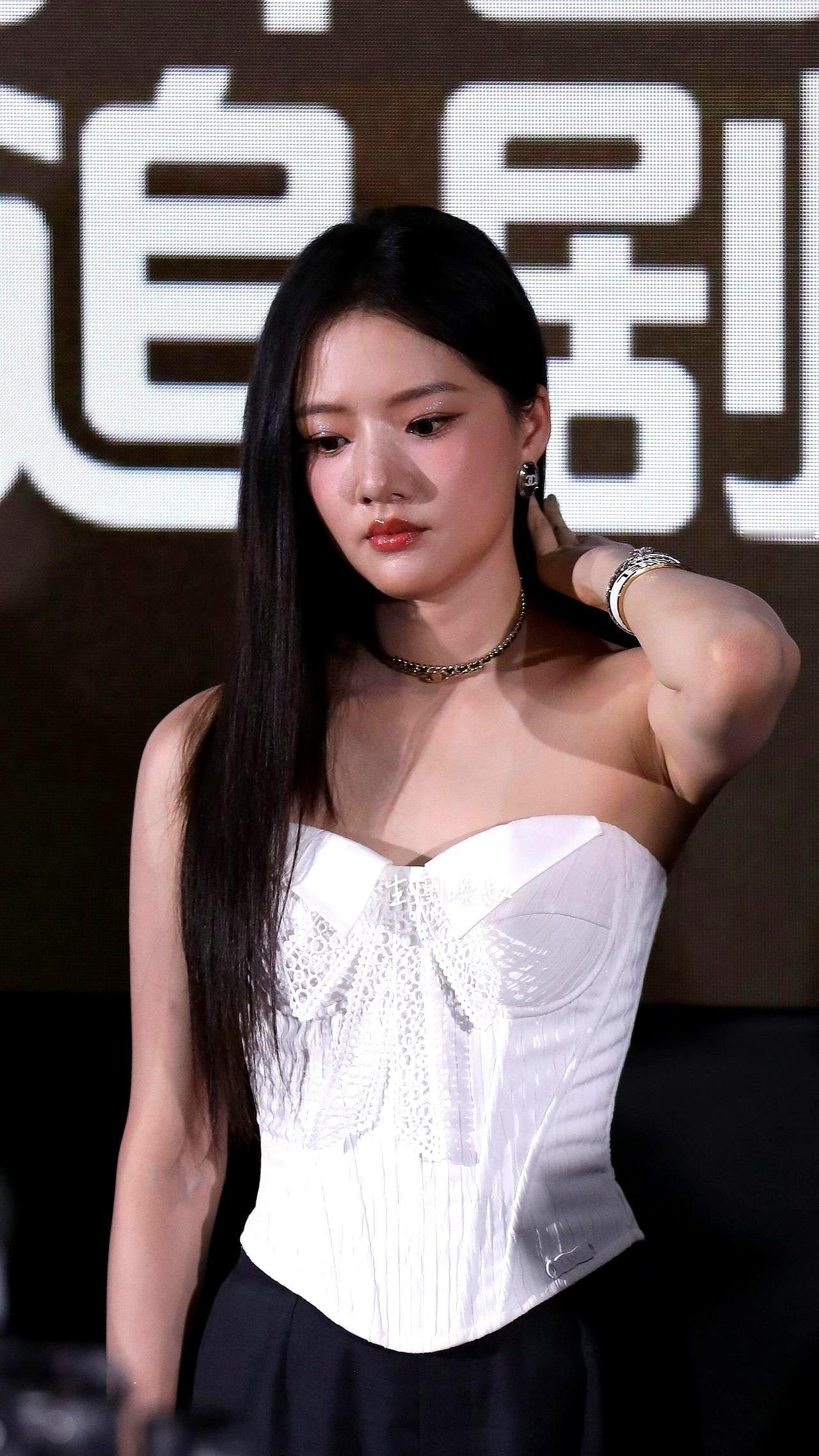 女明星在镜头前，是不是真的越瘦越好？
 

任敏最近在新剧《黑夜告白》的宣发现场