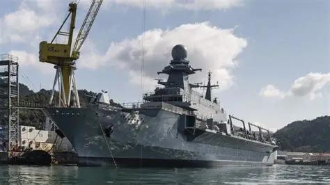 卡塔尔的Al-Fulk将三艘舰船合为一，提升战力！
卡塔尔Al-Fulk /照片