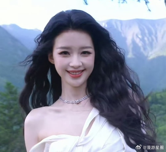 VOGUE盛典我支持孙怡完胜 