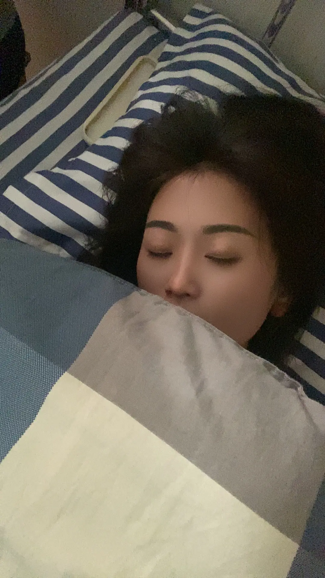 好久没睡这种床了.感觉还可以