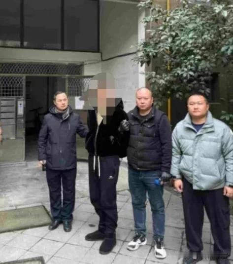 近日浙江杭州，张女士用五年时间帮助男友还清百万债务，特别戏剧化的是，男友竟然制造
