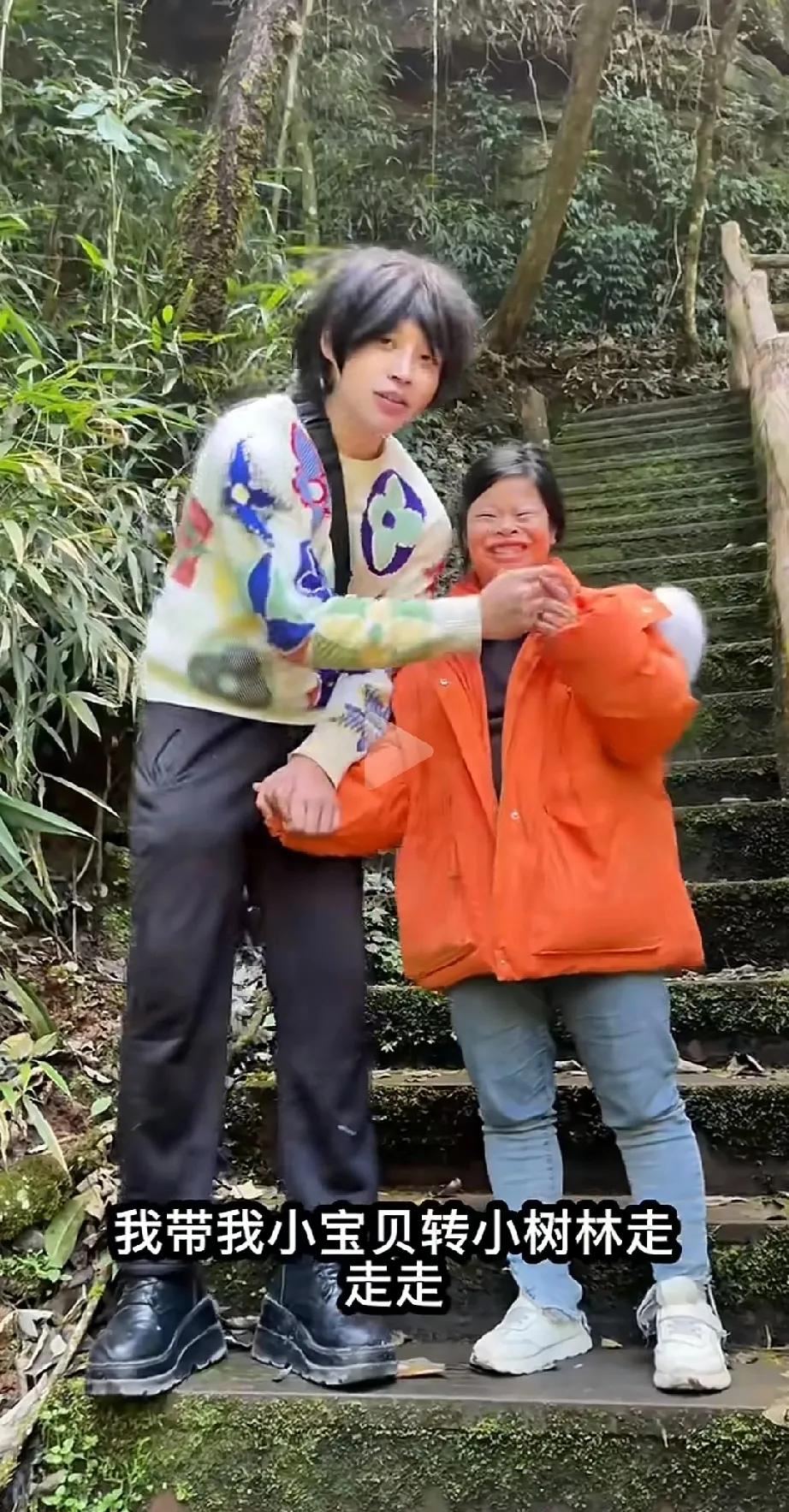 琼姐的男朋友多的都数不过来，全是高大帅气的男人。
姐妹们很多都找不到对象，琼姐换