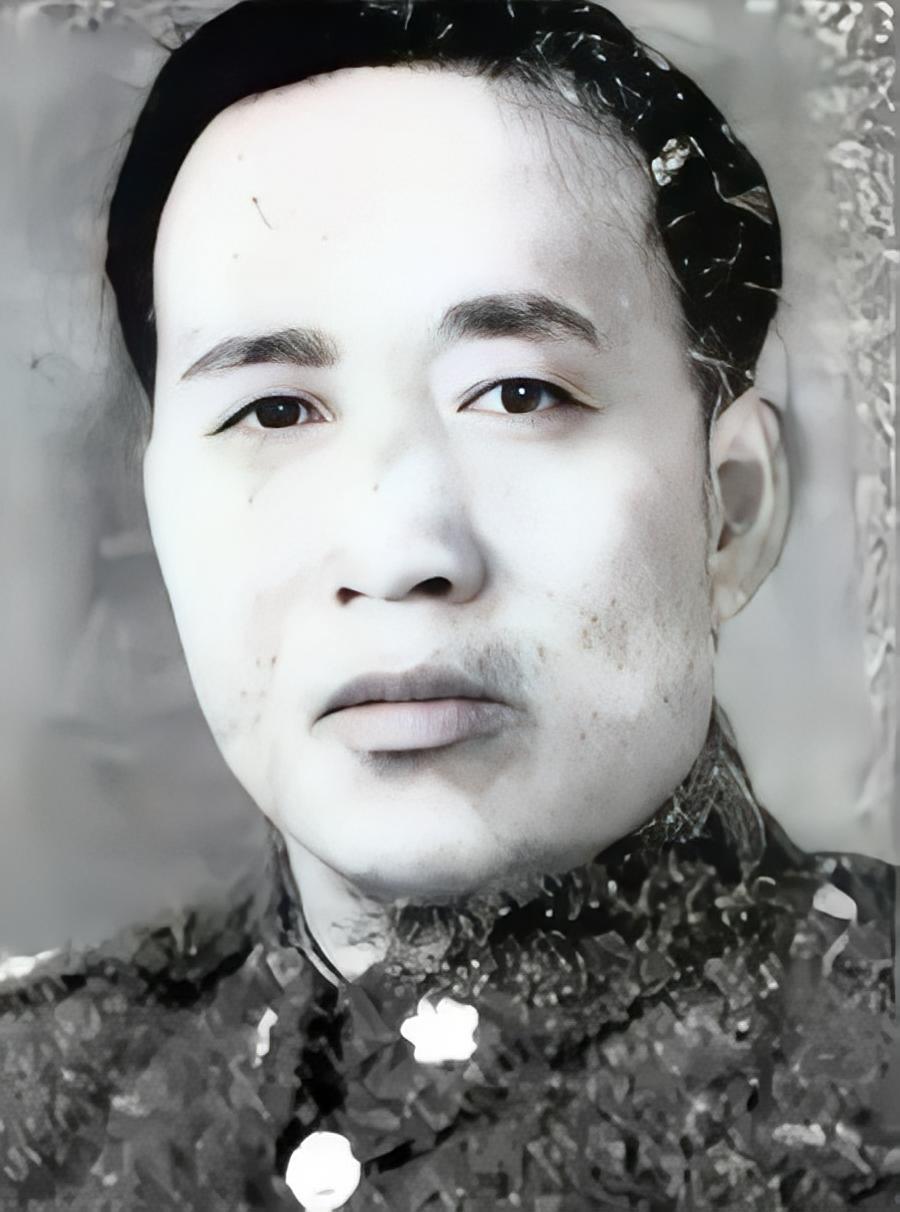 1940年，刘昌义被日军包围，他率残部向日军投降，当了一个大汉奸。一年后，他率部