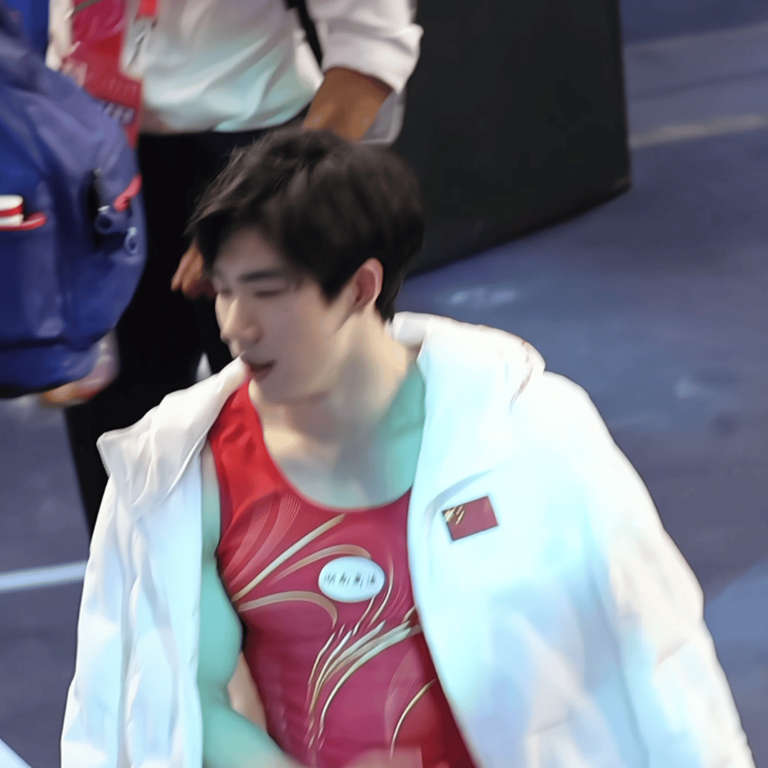 好像这个笑值得单独截一下，最是那一低头的温柔 宝宝晚安