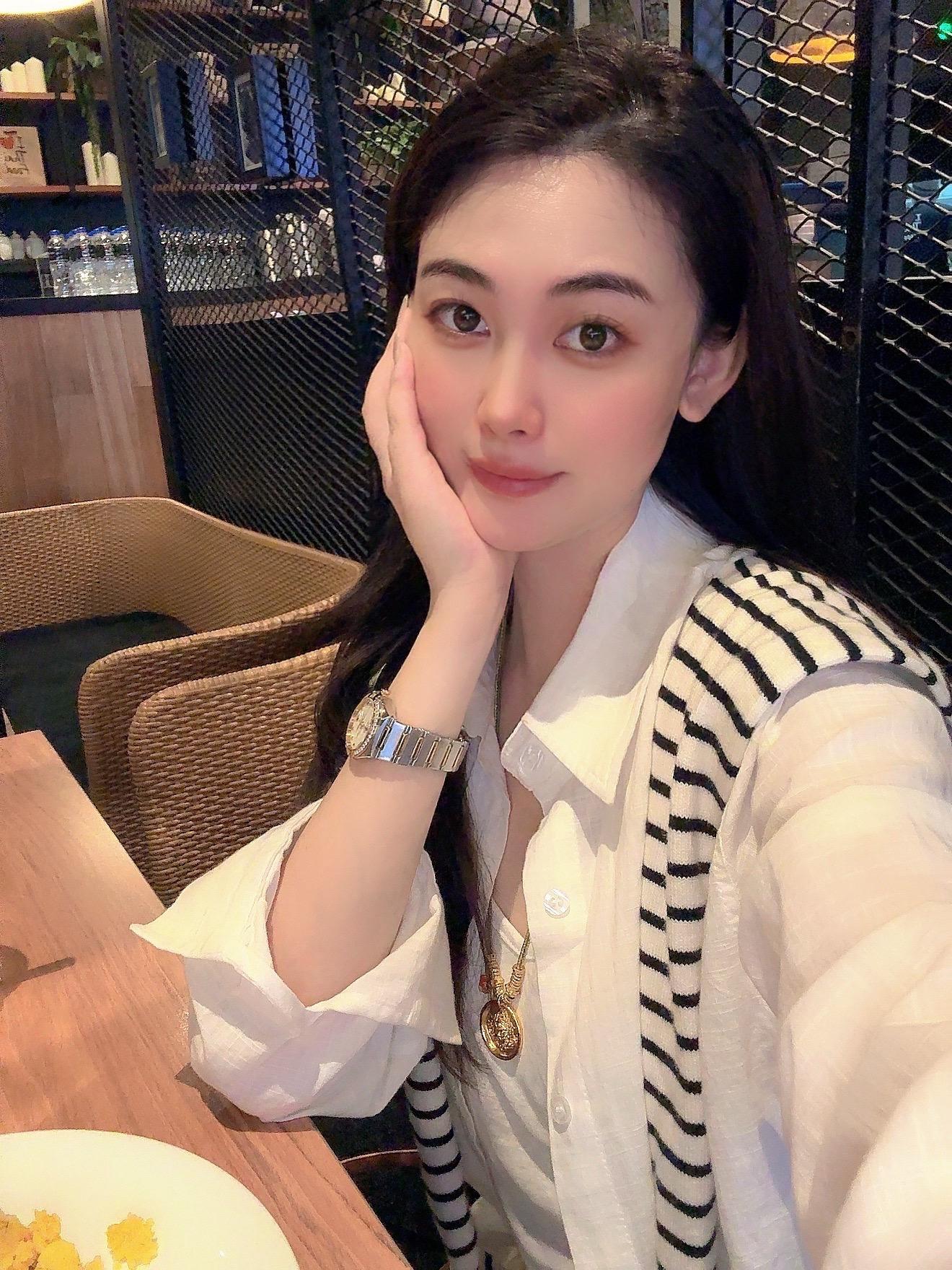 人总要沉淀下来 过一段宁静而自醒的日子 整理自己