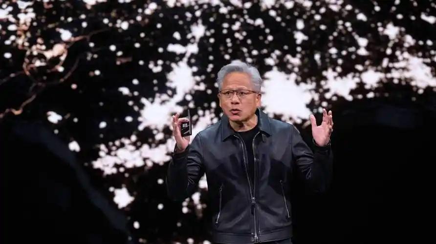 人生启示：普通人逆袭，黄仁勋教会我们什么？
 
黄仁勋不是天才，是普通人靠坚韧与