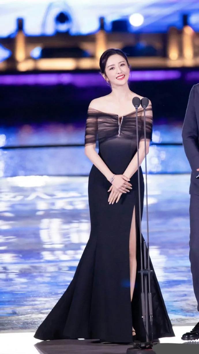 佟丽娅化妆全过程揭秘，女神原来这样绝了！