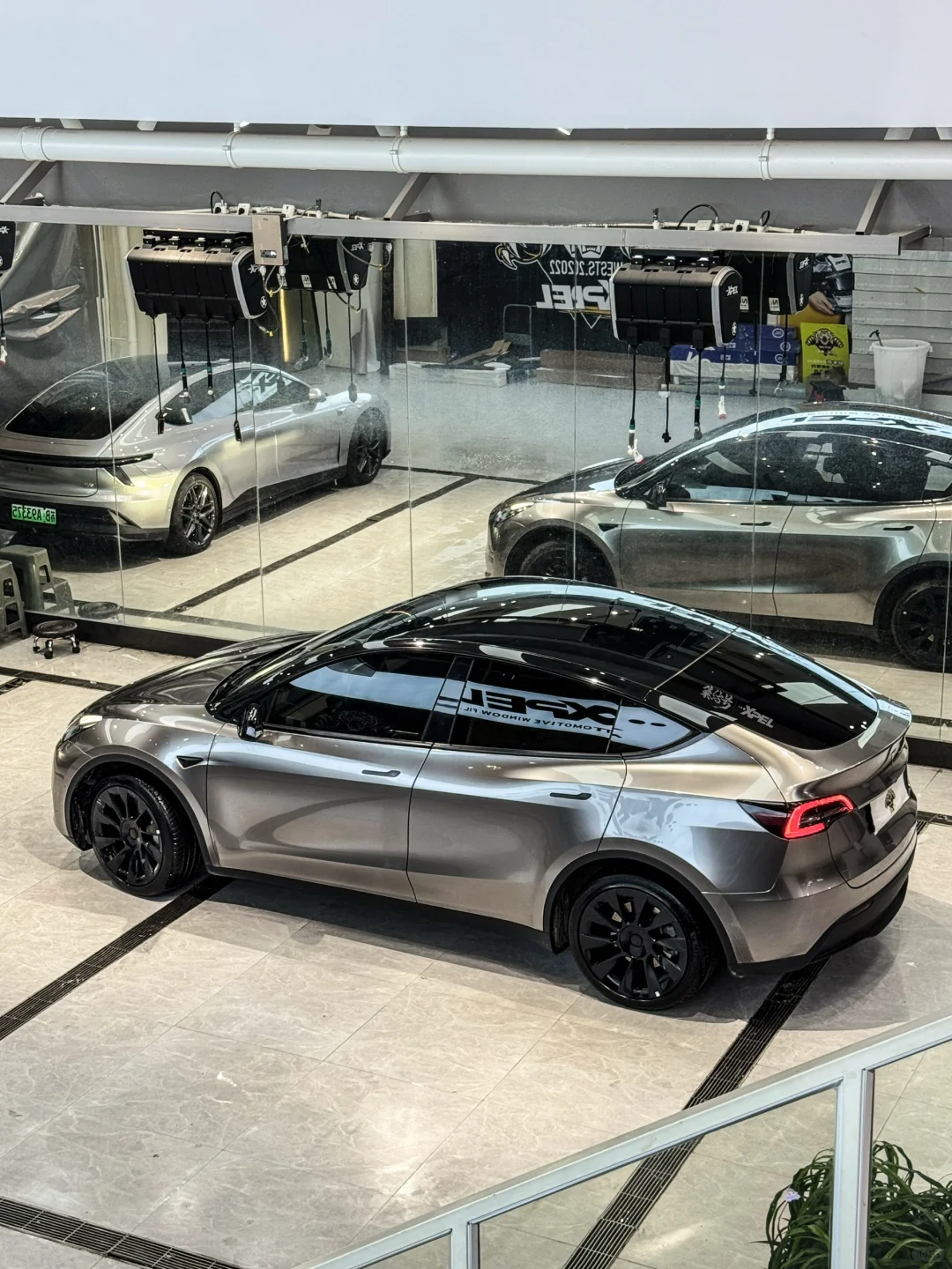 关于特斯拉贴银色 | 都劝我贴液态银，我不听