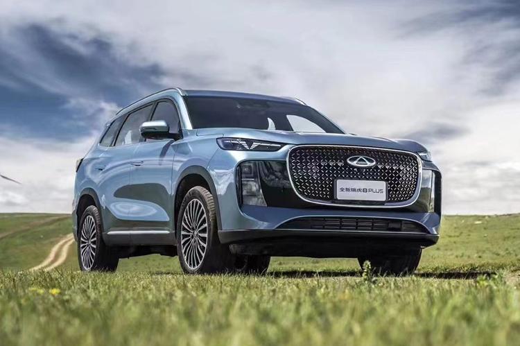 近日，奇瑞发布了2025款瑞虎8 PLUS的官图，新车是中期改款车型，这一代产品