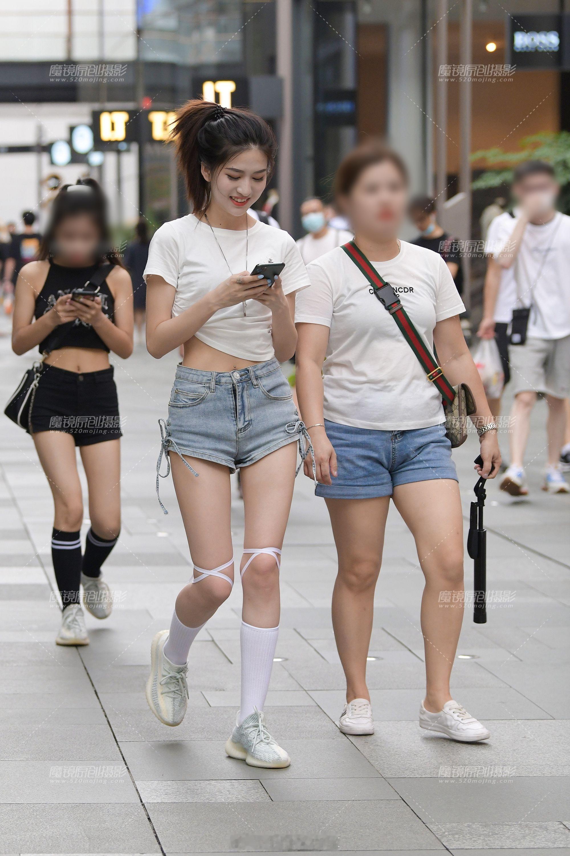 绝对的实力面前都不需要妆造今日穿搭(ootd) 小姐姐就有这个绝对实力，起码颜值