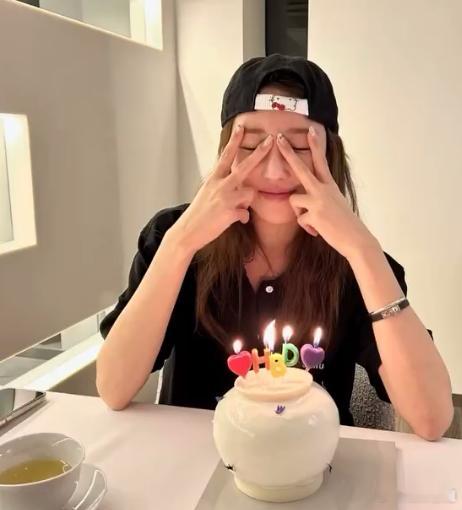 46岁的李智雅李智雅这是满46减20吧，状态也太好了，好美美美美美吖[送花花] 