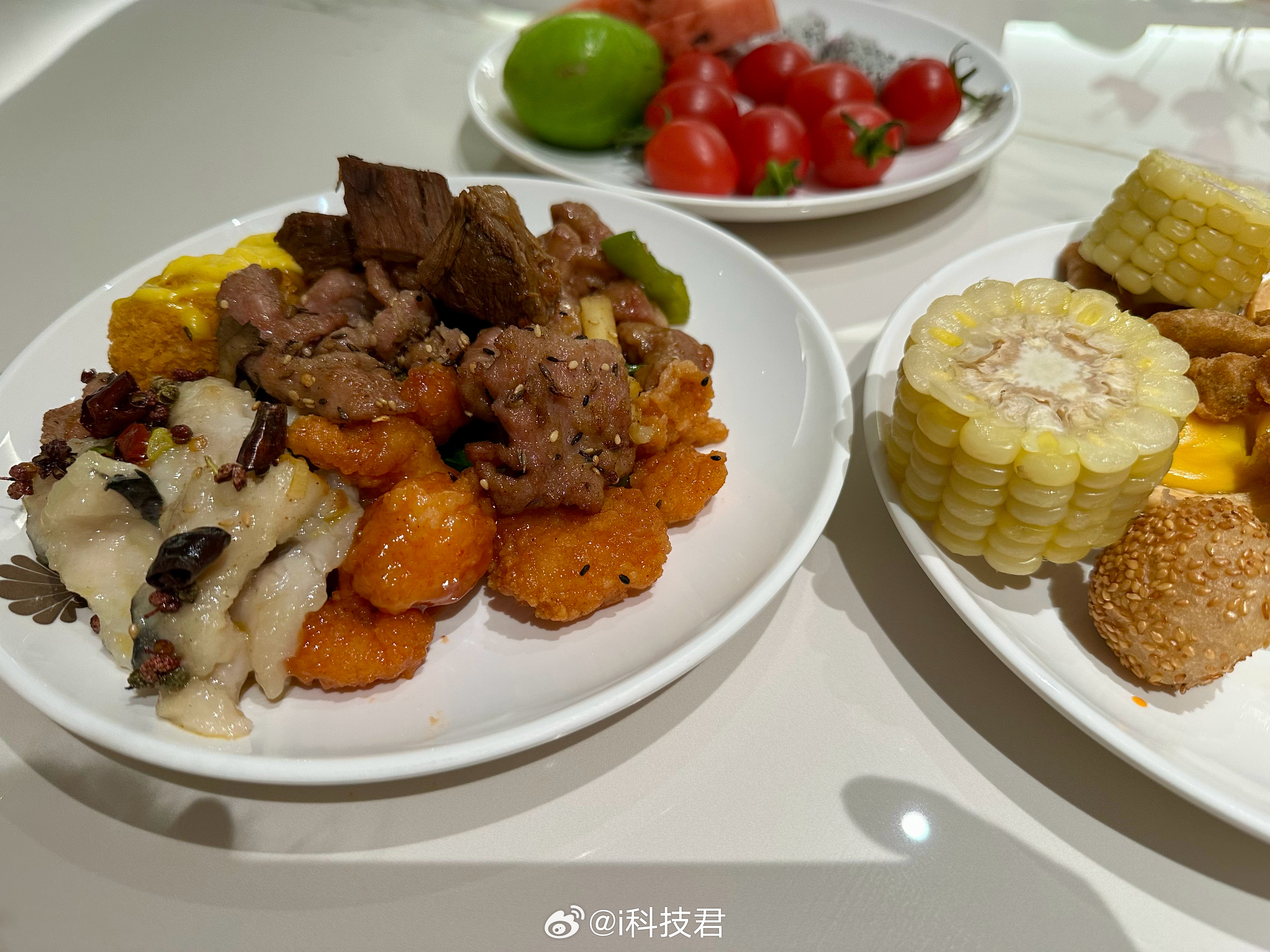 周末睡懒觉能抵消工作日熬夜吗不能啊，只能是缓一缓，醒了会好点，但是睡太久更累，而