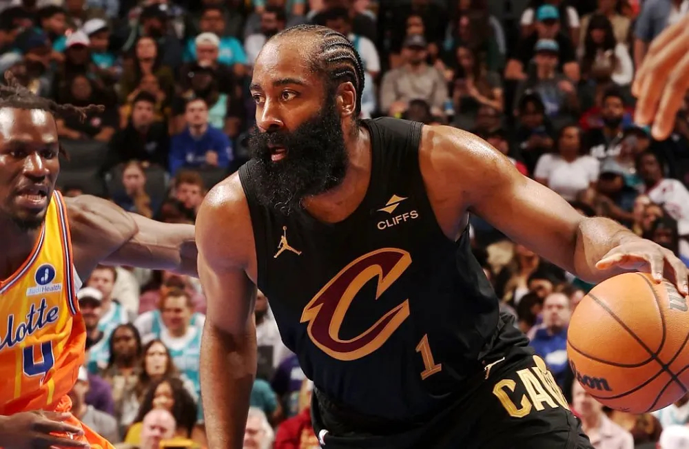 2月21日NBA常规赛骑士vs黄蜂 骑士客场118-113击败黄蜂，夺取7连胜哈