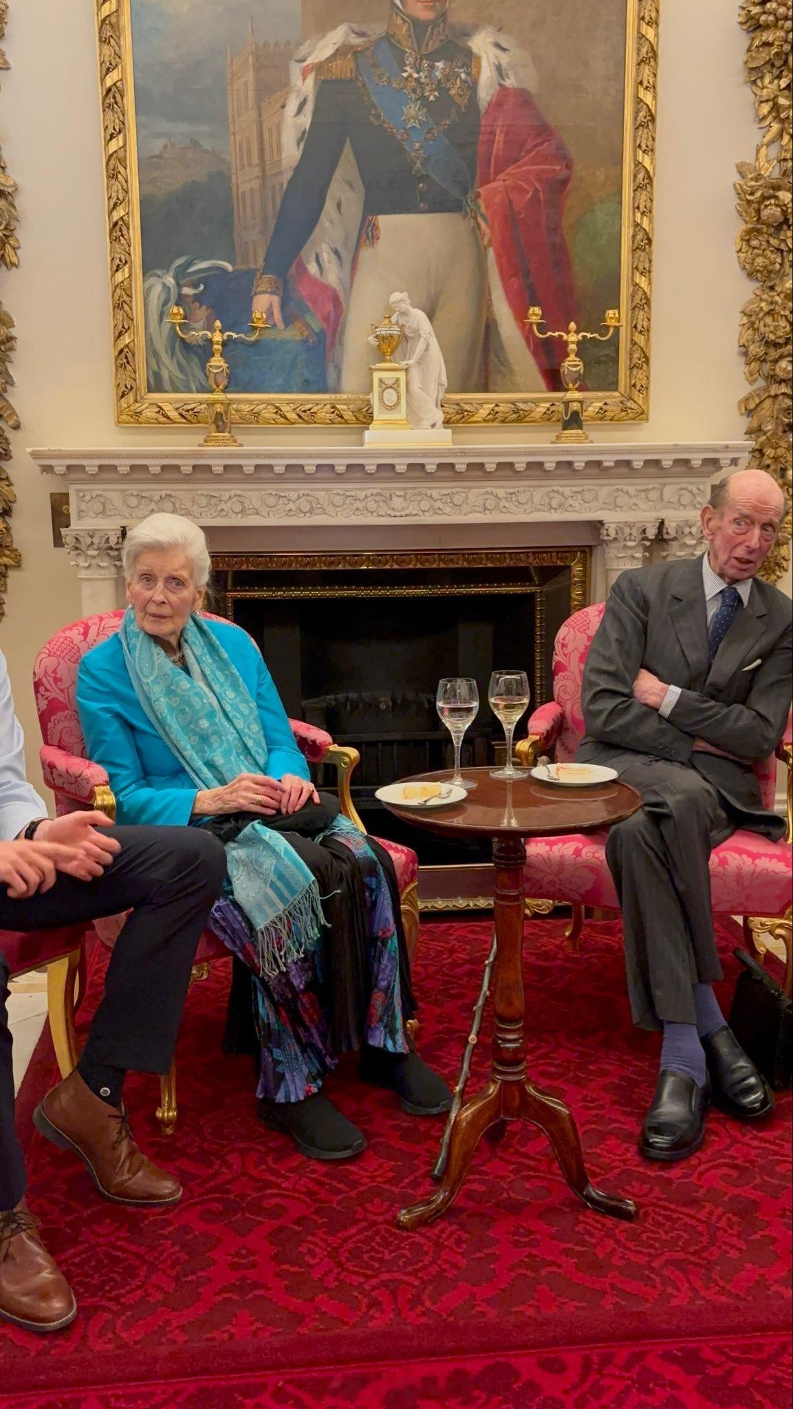 英国王室  正值伊丽莎白二世女王的百岁诞辰，今天肯特公爵爱德华王子和他的妹妹奥格