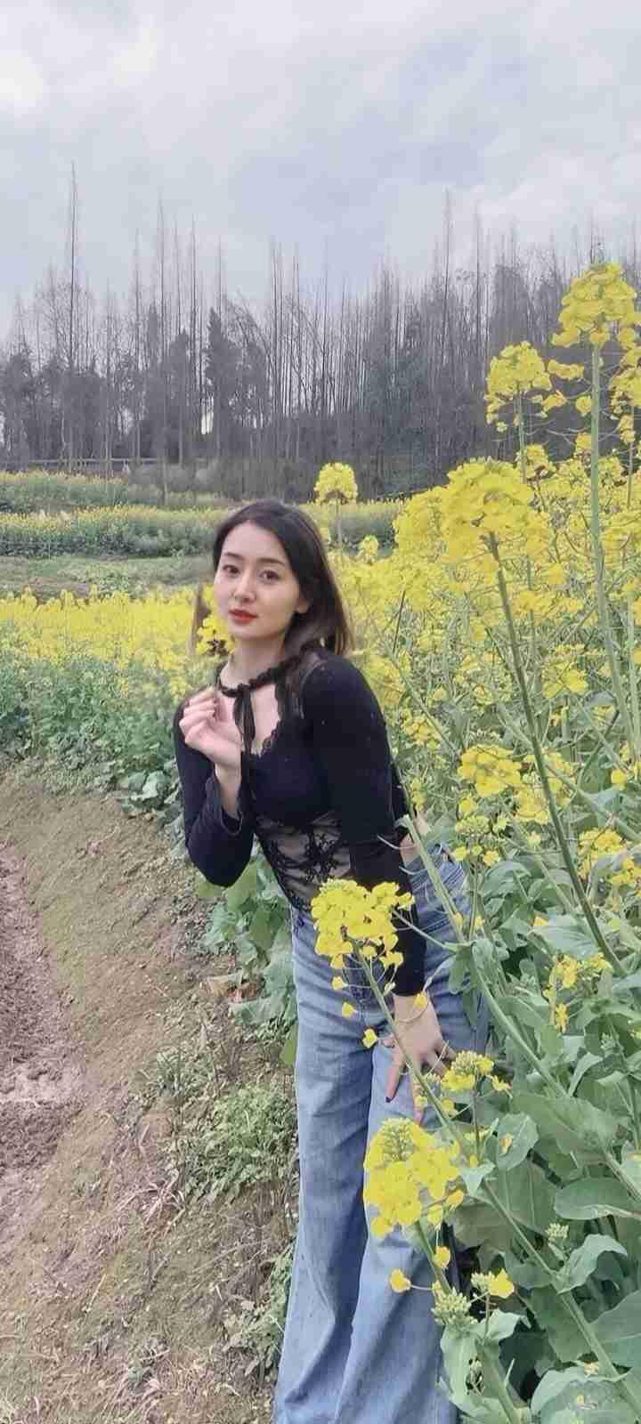 我的今日状态：😁轻松愉快
我这里的天气：☀️晴天