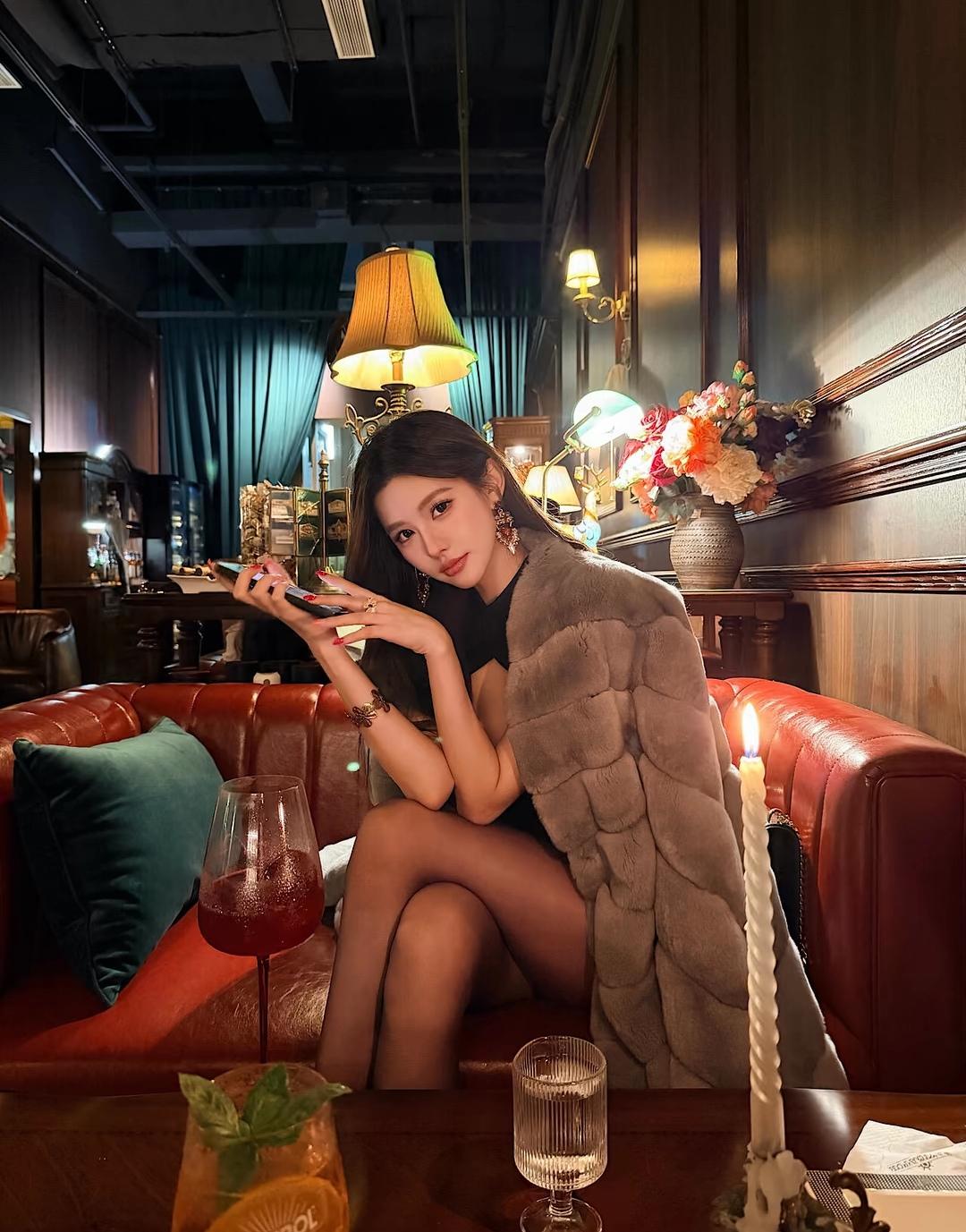 我从不后悔对任何一个人好 哪怕是看错人 哪怕是被辜负 哪怕是撞南墙 因为我对你好