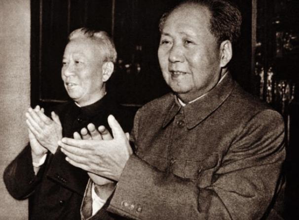 困难时期，毛主席给自己定下3条规矩......
 
上世纪五十年代末到六十年代初