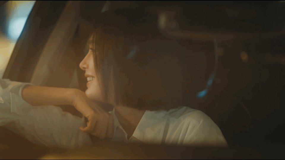 哇塞！秦岚新剧预告太有料啦！从校园的青涩懵懂，到分开十二年后的重逢，谭思婷和旧爱