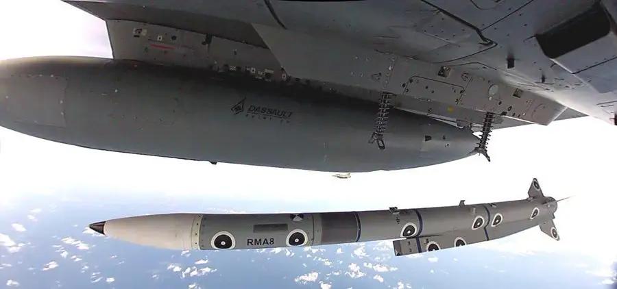 乌克兰的空军力量可能迎来升级。
           乌克兰国防部长费多罗夫称，