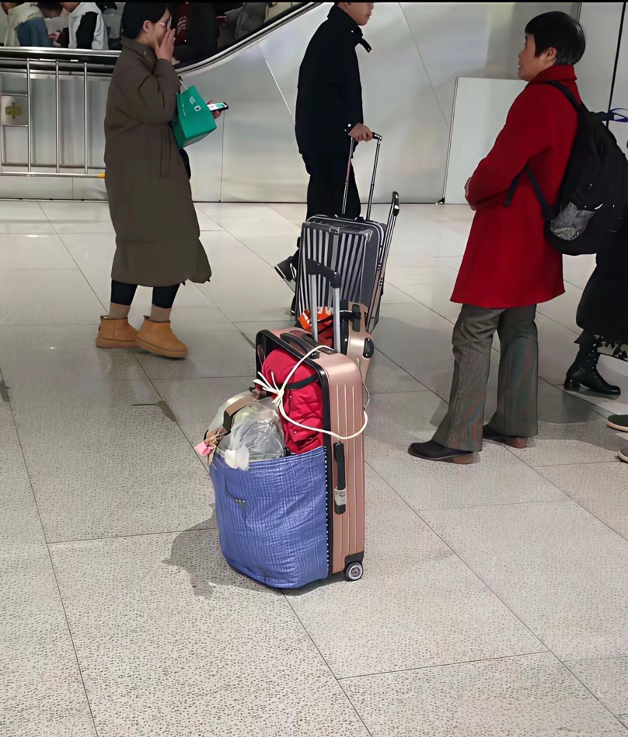 这行李箱真派上用场了