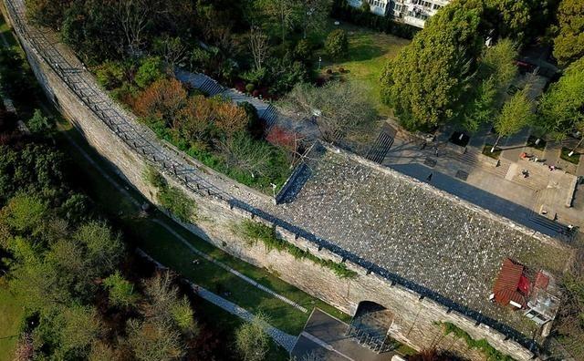 特大稀土走私案曝光！涉案超百亿，直供欧美军工，这是国家资源保卫战！

稀土这玩意