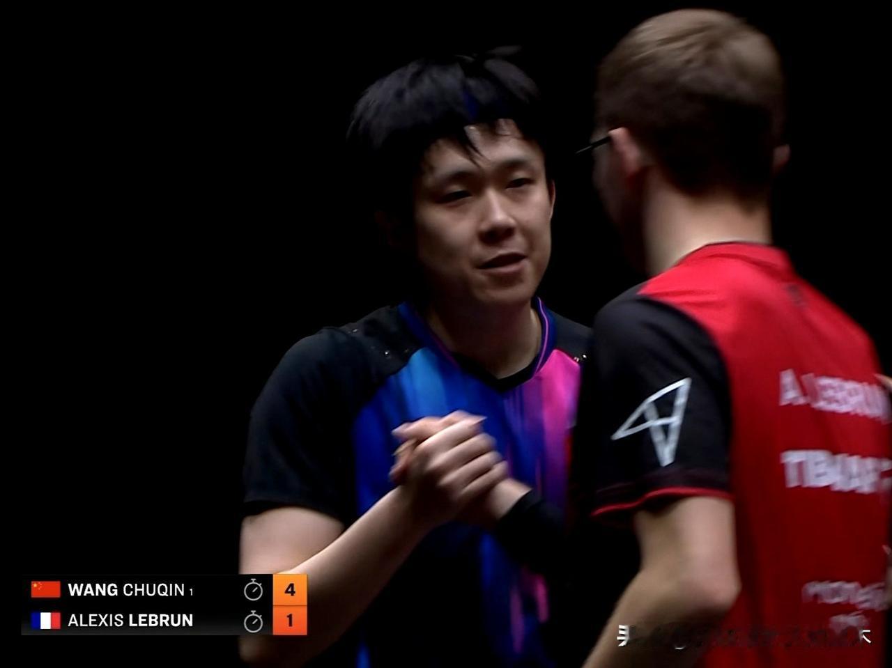 看了王楚钦、王曼昱的单打比赛感觉他俩身体已经疲惫不堪了，双眼无神精力无法集中！王