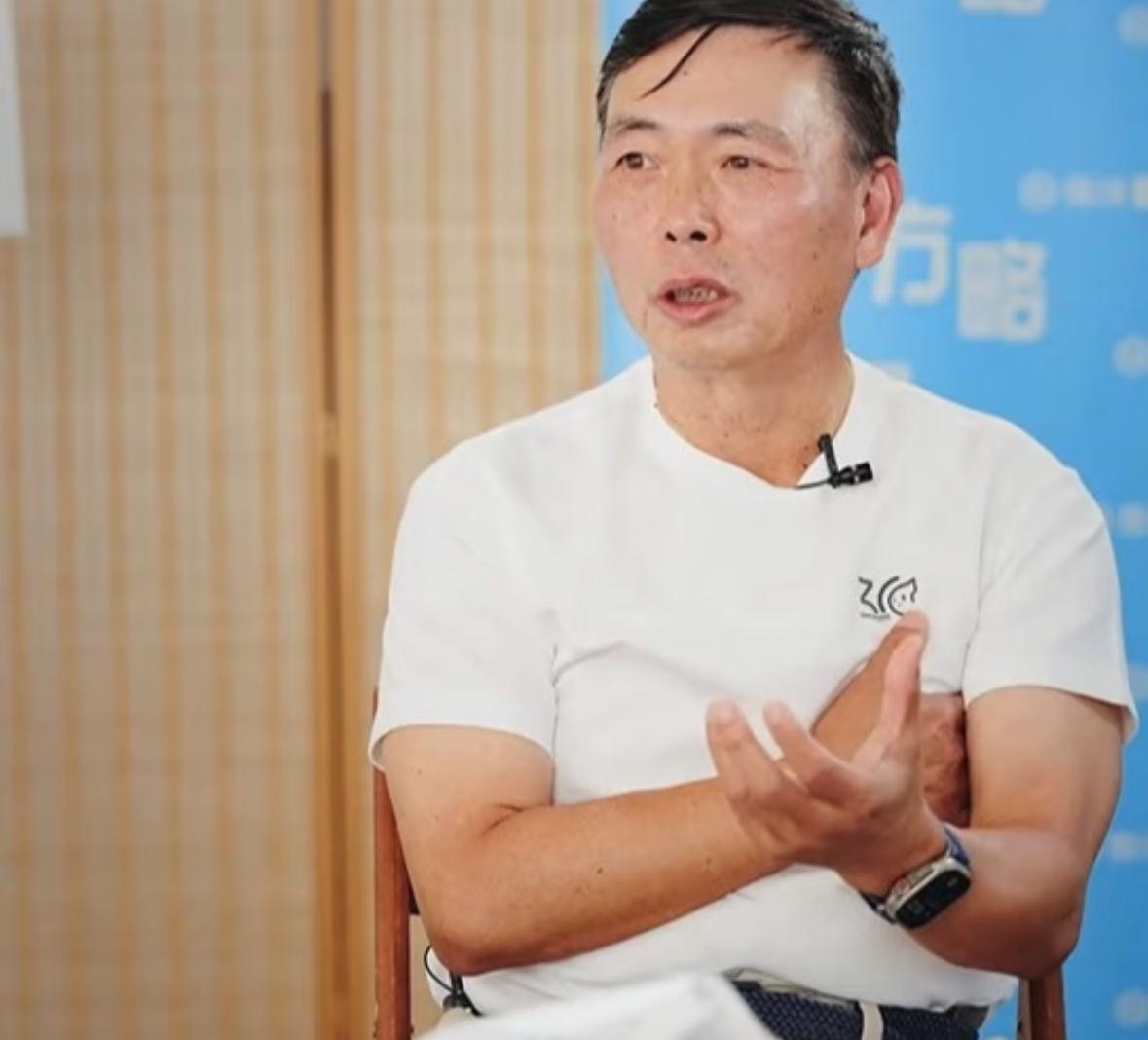 段永平在专访中揭露出走小霸王真相：董事长陈建仁三次改分红承诺，最后干脆取消，他没