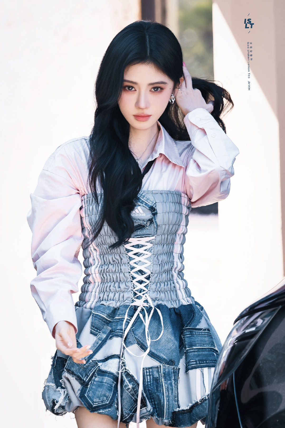 jjy鞠婧祎千香 jjy鞠婧祎姜黎非 “玫瑰之所以是玫瑰，是风与光的眷顾，更是视
