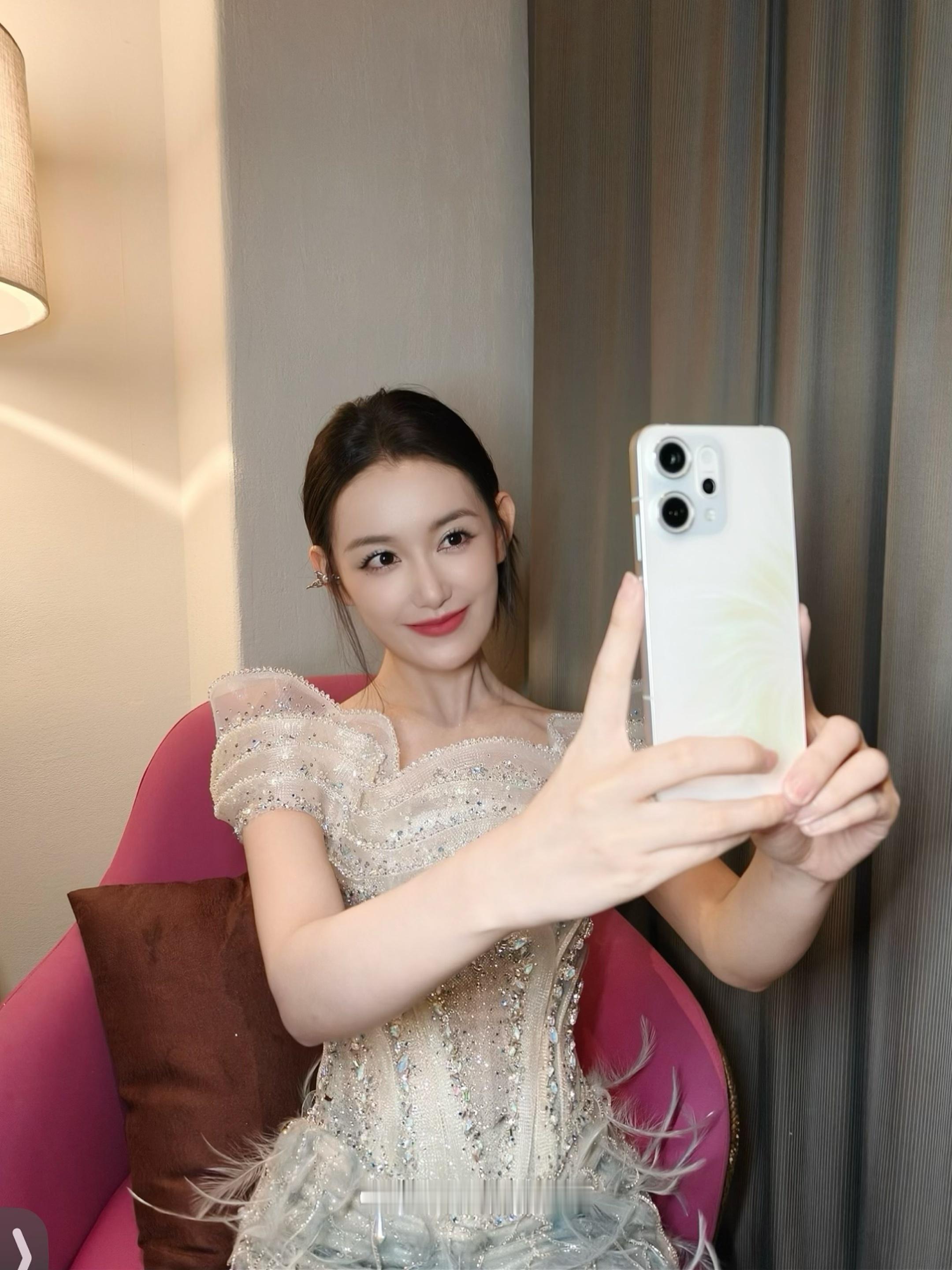 蒋依依[超话]OPPO Enco Clip孙颖莎同款OPPO耳机时尚密码被它拿捏