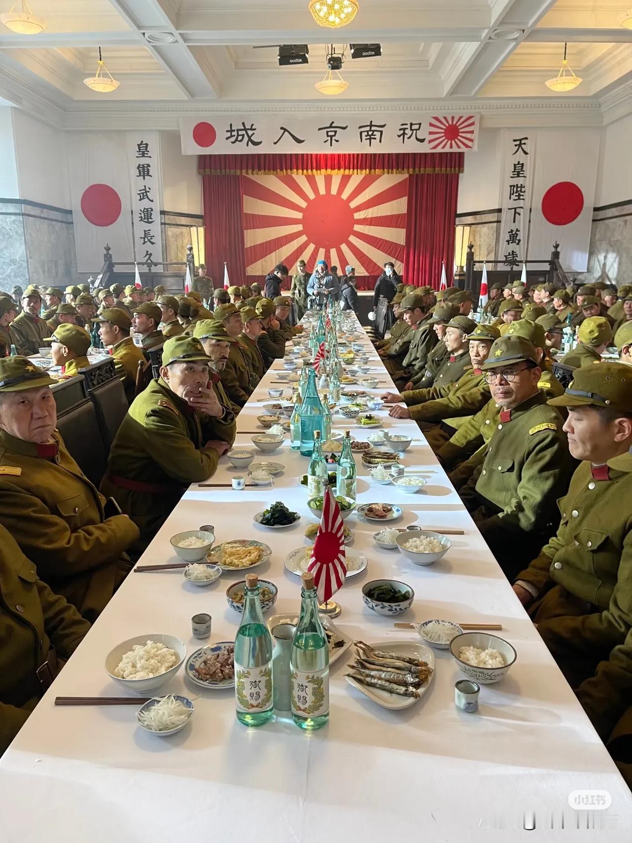 庆祝南京入城，南京大屠杀遇难同胞纪念馆。血债怎么还，还要纠结有没有道歉吗？
就是