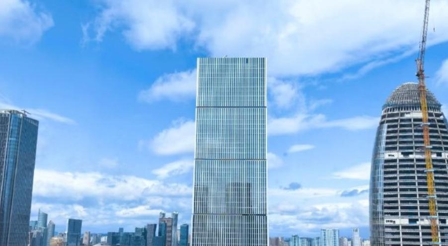 【凌乱发型已被杭州大风预定 】今天杭州这“妖风”实力不容小觑！据@浙江天气 ，今