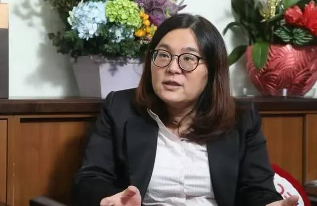 民进党铁粉来大陆彻底被震住，金门县主委直言，大陆要收复金门将主动与解放军谈，与大