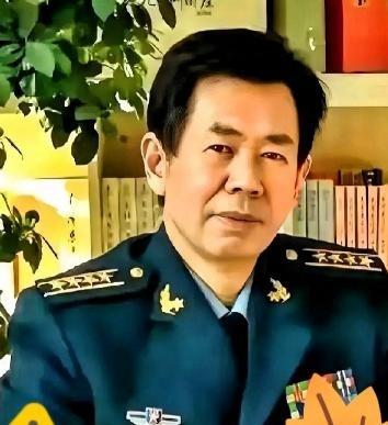 战争一旦打响，别冲超市，先回家，你需要在家里准备好两周的生活必需品，心里才不慌，