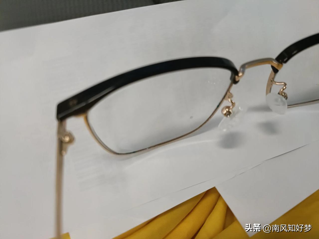 眼睛初检。
这是散光了吗？
复检视力 眼睛小测试 眼睛健康体检 眼睛视野检查 眼