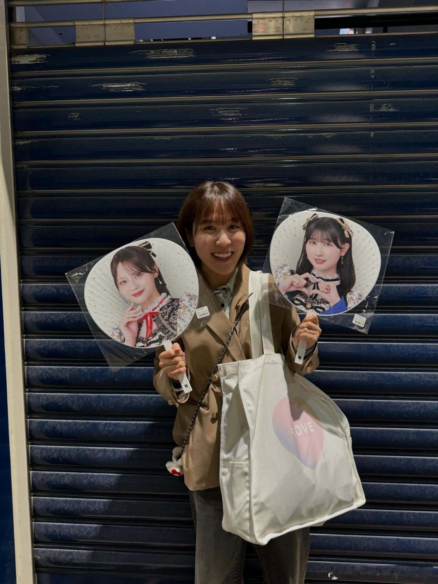 平野美宇：我去参加了＝LOVE的8周年巡演横滨体育场公演。感谢杏奈邀请我🥺尤其
