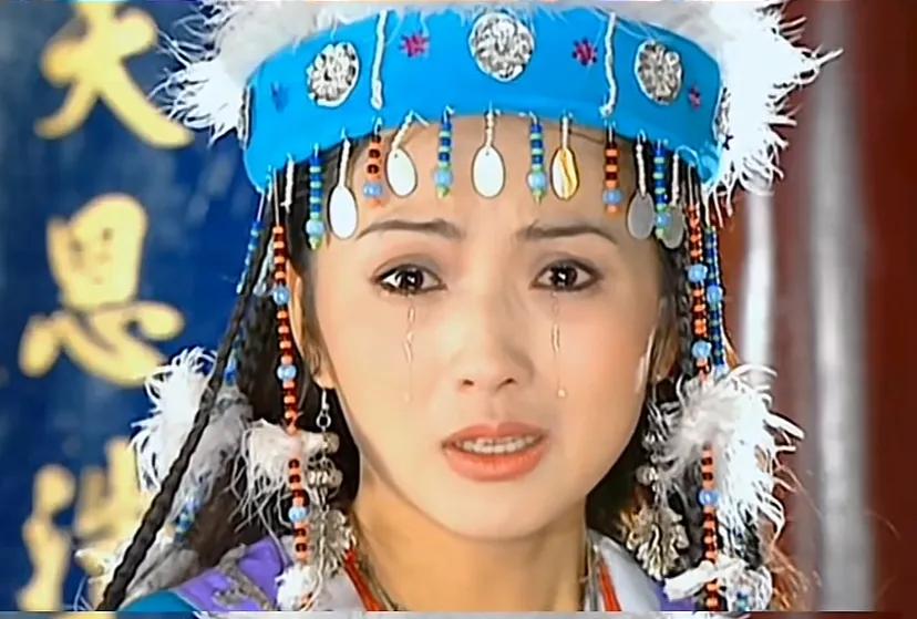 琼瑶剧里女演员，哭戏干净又漂亮。不像现在的很多女演员，哭起来龇牙咧嘴，脸上脏兮兮