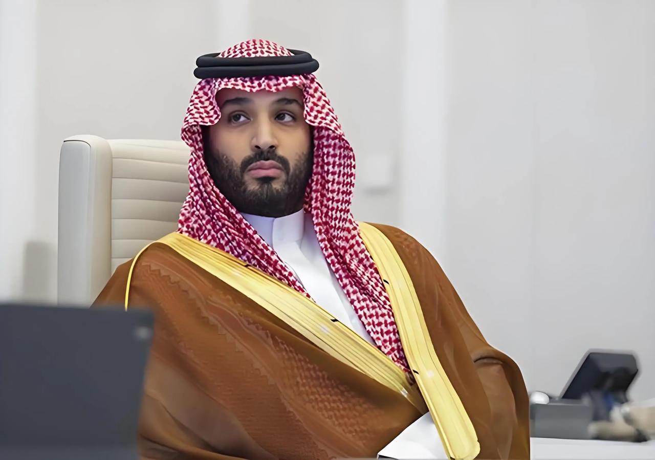 沙特正式向美军开放法赫德空军基地！很多人第一反应是利雅得害怕了，想找个靠山保命。