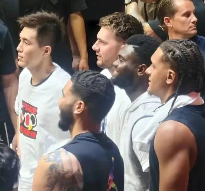 辽篮后悔了？

郭艾伦被辽宁男篮交易龙狮，郭艾伦因为出色的发挥荣膺赛事MOP成功