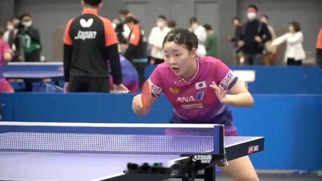 #张本美和晋级中国大满贯8强#
✅太可惜！何卓佳两局领先遭逆转
✅张本美和针对性打法，成功突破长胶
