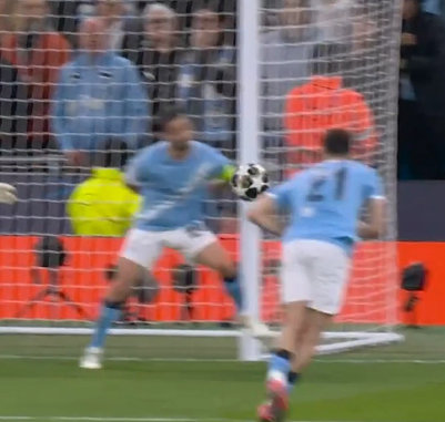 😳😳😳😳😳😳😳欧冠联赛 曼城vs皇马 halamadrid